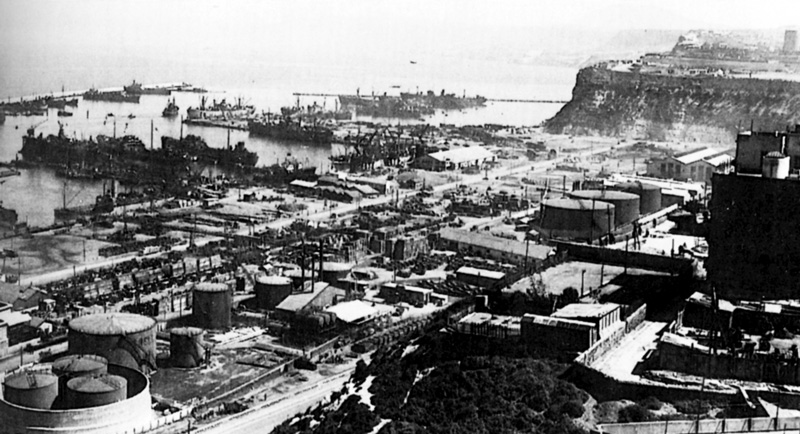 Port of Oran in 1943